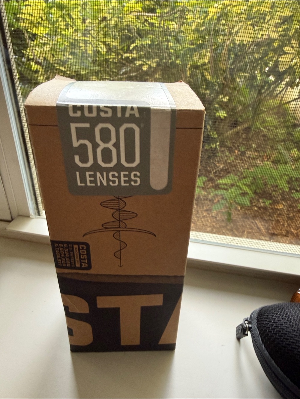 Costa Brown Frame Sunglasses with Brown Lenses - Picture 2 of 10
